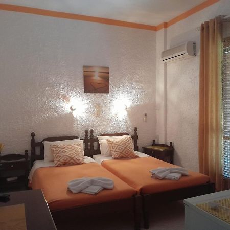 Artemis Rooms Agia Marina  المظهر الخارجي الصورة
