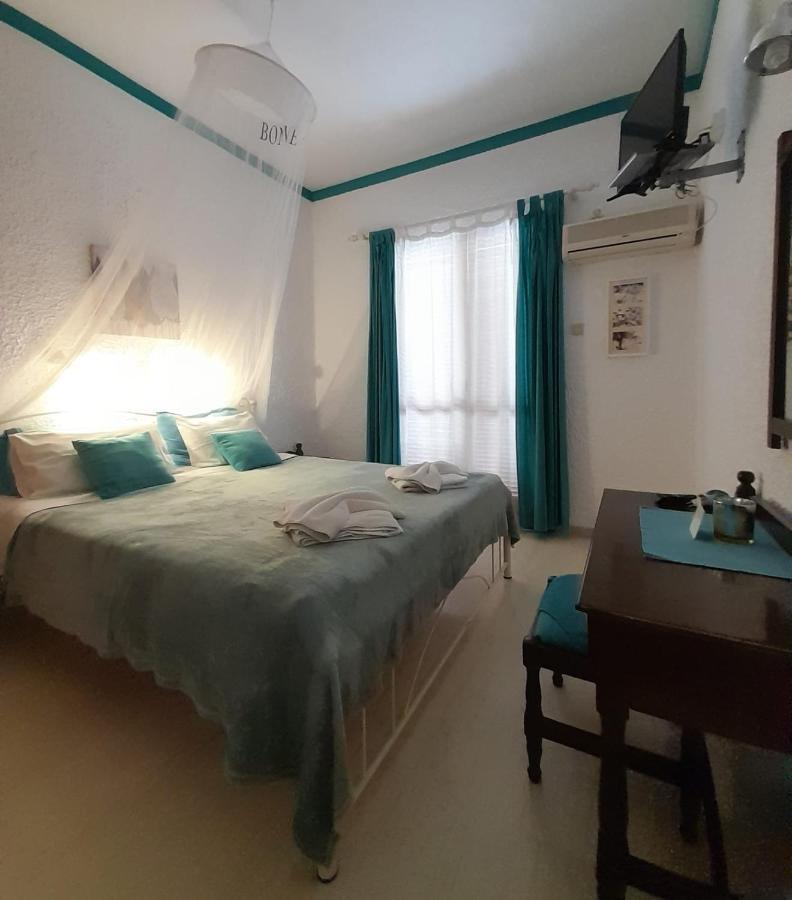 Artemis Rooms Agia Marina  المظهر الخارجي الصورة