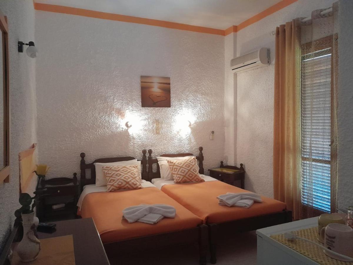 Artemis Rooms Agia Marina  المظهر الخارجي الصورة