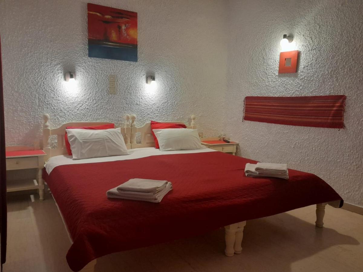 Artemis Rooms Agia Marina  المظهر الخارجي الصورة