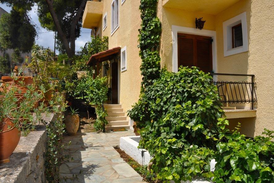 Artemis Rooms Agia Marina  المظهر الخارجي الصورة