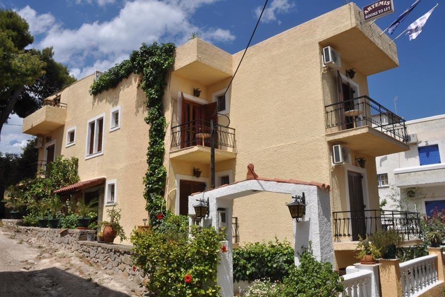 Artemis Rooms Agia Marina  المظهر الخارجي الصورة