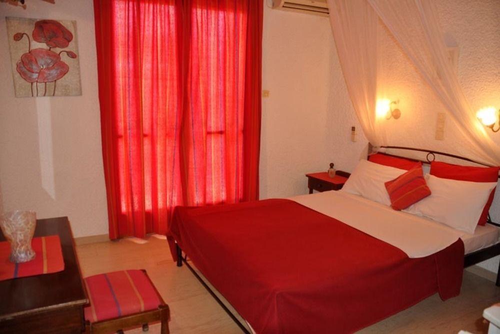 Artemis Rooms Agia Marina  المظهر الخارجي الصورة
