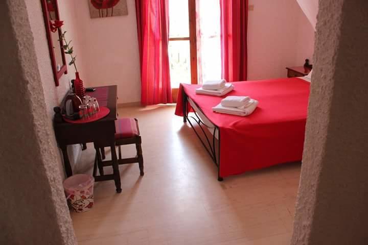 Artemis Rooms Agia Marina  المظهر الخارجي الصورة